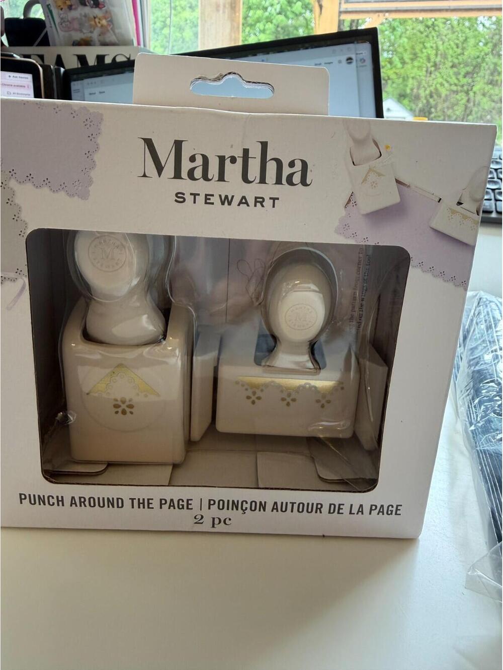 Martha Stewart Crafts Eyelet Lace Punch Around The Page Set New HTF